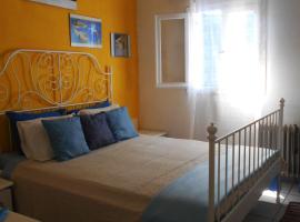 Meltemia Studio Samos with pool, hotel in Kámpos