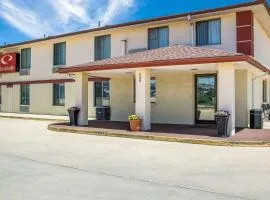 Econo Lodge Lansing - Leavenworth