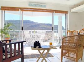 Crow's Nest Fish Hoek Apartment, hotel en Fish Hoek