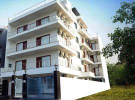 Noida में, होटल Hotel Sandal tree express