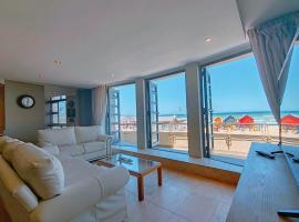 Sunrise Deck Empire Apartment, holiday home in Muizenberg