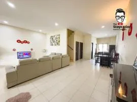 Staycation Homestay 68 Kch City Mall
