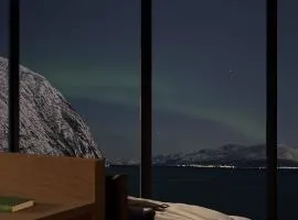 Lyngen Aurora Resort