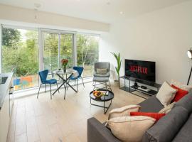 Chiswick Parkside Apartments by Sleepy Lodge London, hotel din Kew Bridge