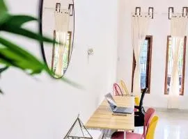 Homey Guesthouse Sukomanunggal Syariah