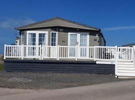 The Dean's on the Lune, hotel sa bazenima u gradu Heysham