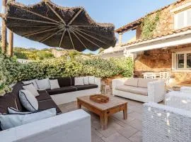 Terrace- Private Parking Design Relax & Comfort