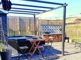 Rural Private Lodge - With Hot Tub - Outdoor Kitchen and Covered Lounge for Two
