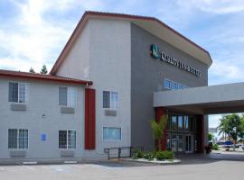 Quality Inn & Suites Fresno Northwest, hotel v destinaci Fresno