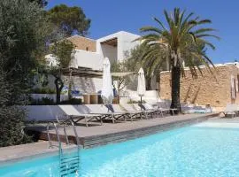 Designed Comfort Hilltop Villa Licence ET0447E