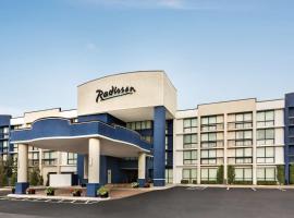 Radisson Hotel Lenexa Overland Park, hotel con bañera de hidromasaje en Lenexa