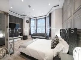 Hackney Suites - En-suite rooms & amenities