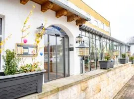 AaRa Hotel