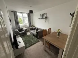 Resi-Lets Large 3-bed 1st floor apartment, Blyth, Northumberland