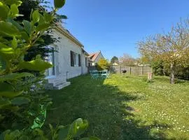 Spacious house 300m from the beach