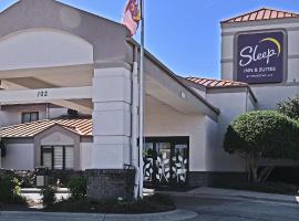 Sleep Inn & Suites Spring Lake - Fayetteville near Fort Bragg, hotel v destinaci Spring Lake