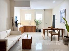 Nice Place To Stay - Cozy Living, hotel in Seminyak