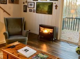 Trillium Ridge, Hocking Hills Area, 2 Bedroom, 3 Beds，Rockbridge的Villa