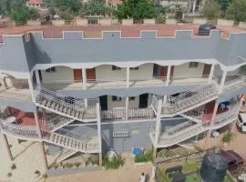 Noaz Hotel