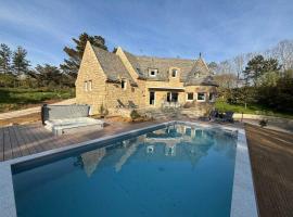 Villa Marine - Proche plage, piscine, jacuzzi, hotel v destinaci Erquy