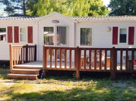 Cabane du bonheur, glamping in Saint-Chéron