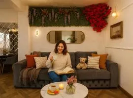 Royalty Apt with City Views on Calea Victoriei