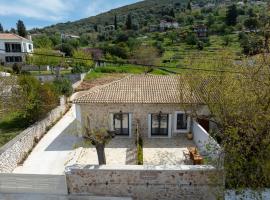 Orianthia Stone Houses, vila v destinaci Marantochori