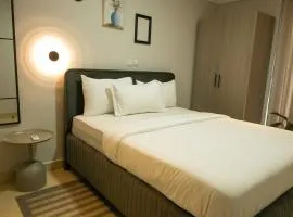 The Pinnacle Apartment, Bar and Lounge