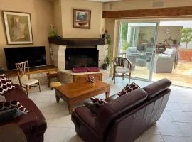 ღ Ostaria - Maison Spacieuse, Piscine & Garage