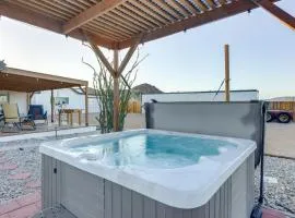 Hikers Paradise Twentynine Palms Home with Deck!