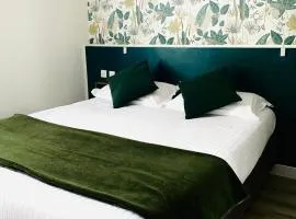 Brit Hotel Le Surcouf