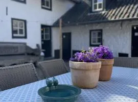 17 4p Historical Cottage near Valkenburg