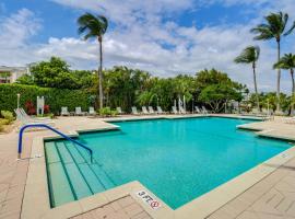 Walk to Stuart Beach Resort Condo with Water View!, hotel i Stuart