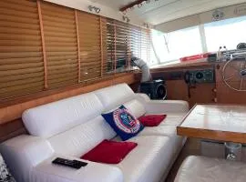 Entire Boat Center Port of Cap Agde