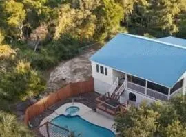 Golf Cart Private pool Bay and Beach Access Pet Friendly