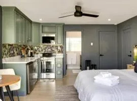 Lytle Palm Studio