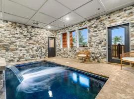 Indoor Pool Oasis, Hot Tub, EV, Scenic Views