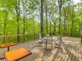 Stay and Play in Charlotte Family Home with Deck