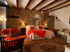 Casa Matilda Bed and Breakfast, rumah desa di Corçà