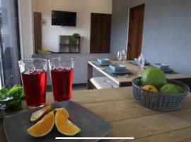Apolo Apartment, near the beach with pool