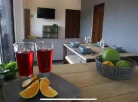 Apolo Apartment, near the beach with pool