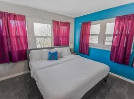 Cozy upper unit great for family visiting Zoo medica campus and downtown