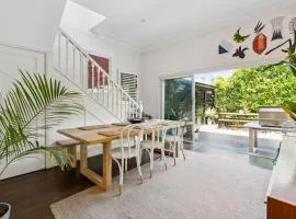 Schneiderhaus - Bold & Bright by Centennial Park
