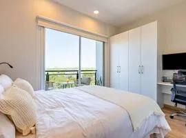 Sky Stays at Asuncion Cozy & Bright 1BDR
