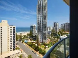 Twin beds room with a great view in Heart of GC