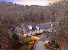 Fancy Poconos Castle Indoor MEGA 10plus Hot Tub