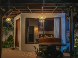 Arnez Tropical Cottage