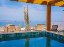 Stunning Apartment with Private Pool on Roof Terrace