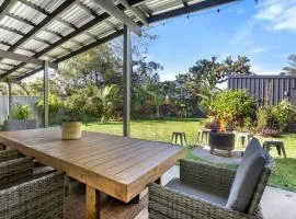 Piccolo Cottage - Firepit - 4 Mins Walk to Beach