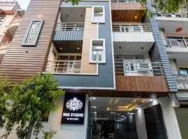 Amaze Stays Noida Sector 70